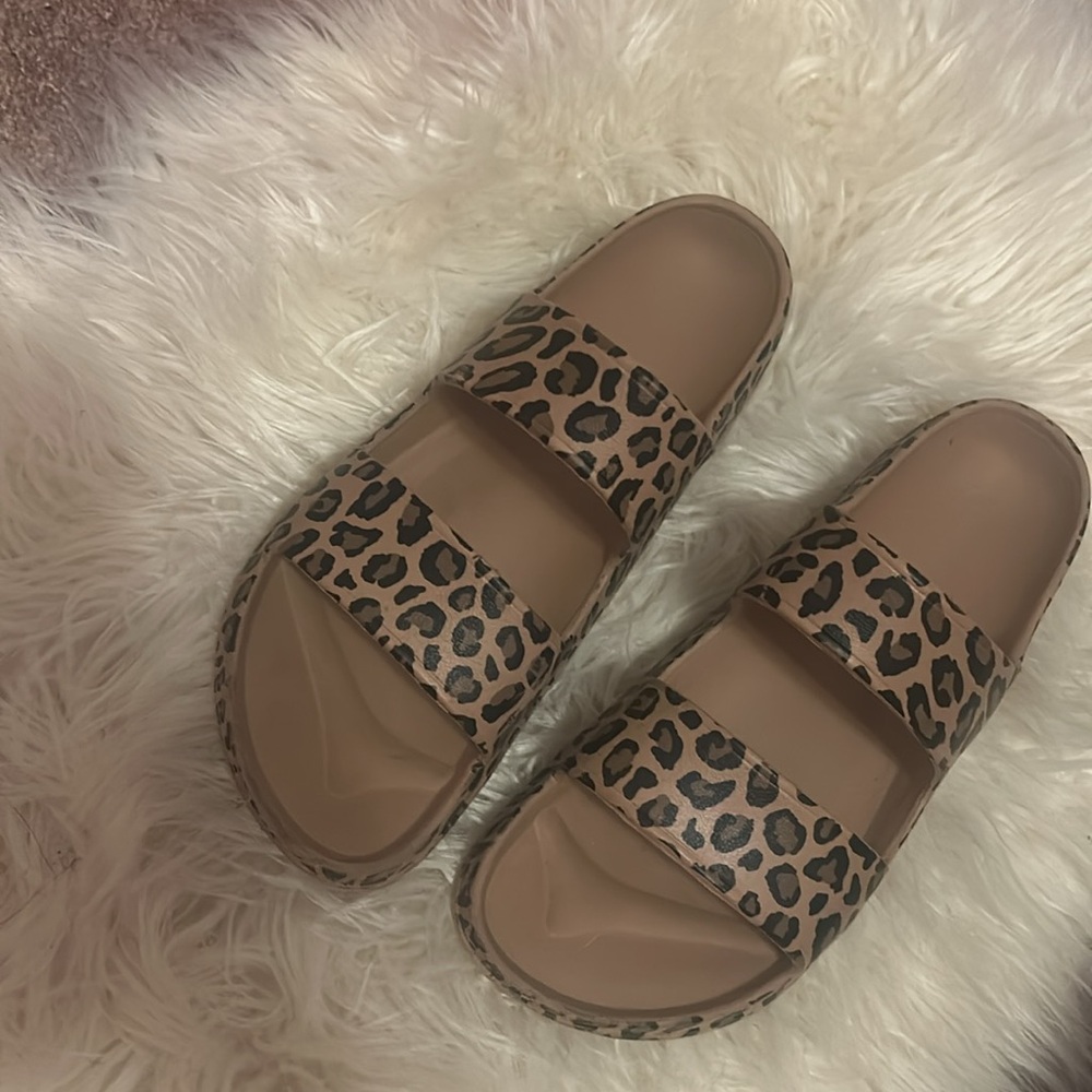 🐆 animal print slides